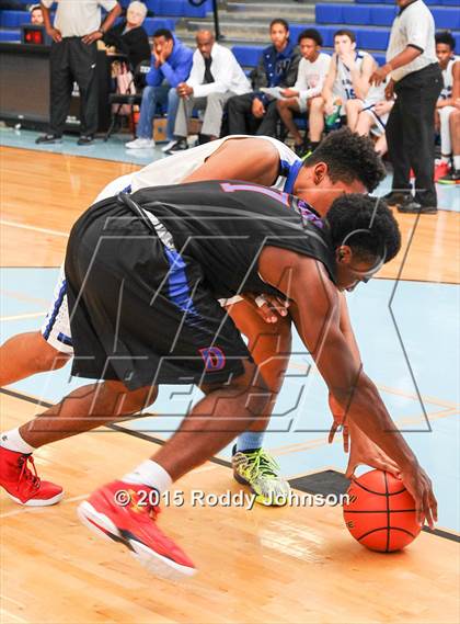 Thumbnail 2 in Westside vs. Dawson (McDonald's Texas Invitational) photogallery.