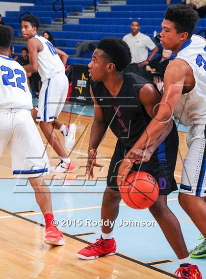 Thumbnail 1 in Westside vs. Dawson (McDonald's Texas Invitational) photogallery.