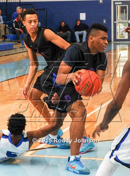 Thumbnail 2 in Westside vs. Dawson (McDonald's Texas Invitational) photogallery.
