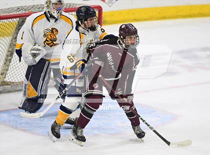 Thumbnail 1 in North Haven vs. East Haven (CIAC DII Semifinal) photogallery.