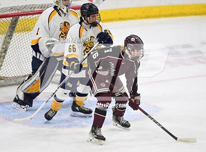 Thumbnail 2 in North Haven vs. East Haven (CIAC DII Semifinal) photogallery.