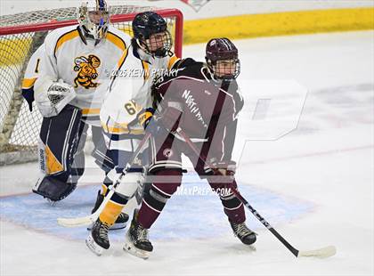 Thumbnail 3 in North Haven vs. East Haven (CIAC DII Semifinal) photogallery.