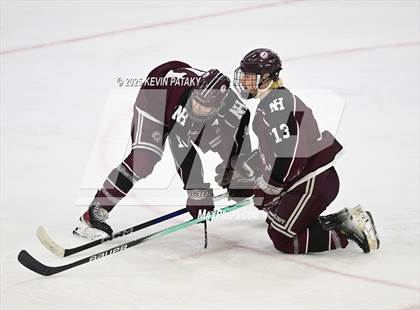 Thumbnail 1 in North Haven vs. East Haven (CIAC DII Semifinal) photogallery.