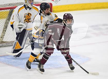 Thumbnail 2 in North Haven vs. East Haven (CIAC DII Semifinal) photogallery.