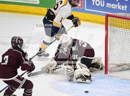 Thumbnail 2 in North Haven vs. East Haven (CIAC DII Semifinal) photogallery.