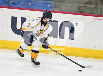 Thumbnail 3 in North Haven vs. East Haven (CIAC DII Semifinal) photogallery.