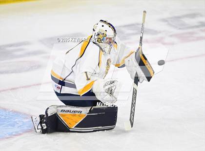 Thumbnail 2 in North Haven vs. East Haven (CIAC DII Semifinal) photogallery.