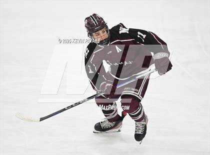 Thumbnail 2 in North Haven vs. East Haven (CIAC DII Semifinal) photogallery.
