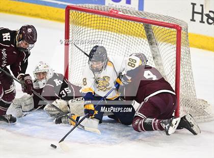 Thumbnail 1 in North Haven vs. East Haven (CIAC DII Semifinal) photogallery.