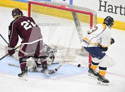 Thumbnail 2 in North Haven vs. East Haven (CIAC DII Semifinal) photogallery.