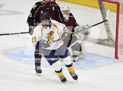 Thumbnail 3 in North Haven vs. East Haven (CIAC DII Semifinal) photogallery.