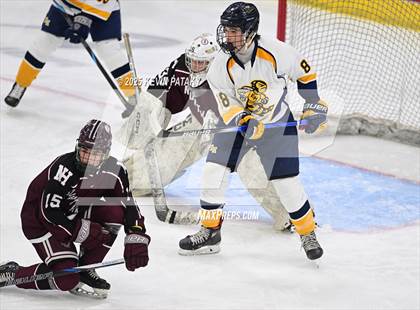 Thumbnail 2 in North Haven vs. East Haven (CIAC DII Semifinal) photogallery.