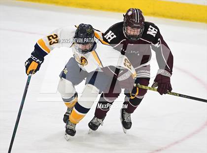 Thumbnail 1 in North Haven vs. East Haven (CIAC DII Semifinal) photogallery.