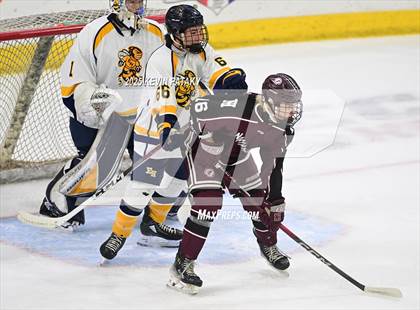 Thumbnail 2 in North Haven vs. East Haven (CIAC DII Semifinal) photogallery.