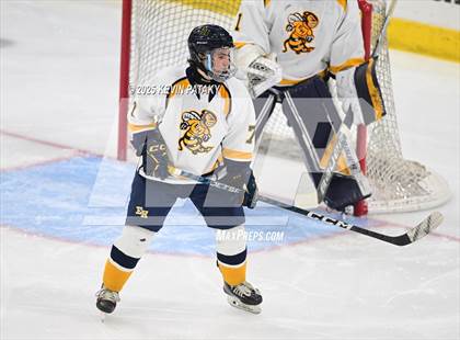 Thumbnail 3 in North Haven vs. East Haven (CIAC DII Semifinal) photogallery.