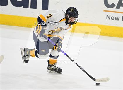 Thumbnail 2 in North Haven vs. East Haven (CIAC DII Semifinal) photogallery.