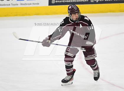 Thumbnail 2 in North Haven vs. East Haven (CIAC DII Semifinal) photogallery.