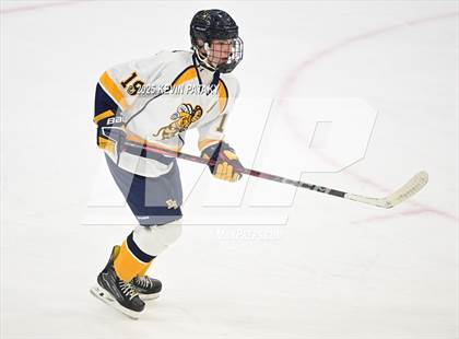 Thumbnail 2 in North Haven vs. East Haven (CIAC DII Semifinal) photogallery.