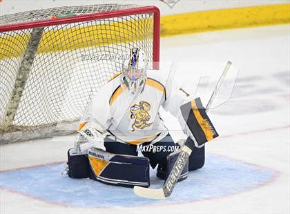 Thumbnail 1 in North Haven vs. East Haven (CIAC DII Semifinal) photogallery.