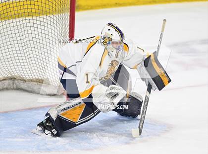Thumbnail 1 in North Haven vs. East Haven (CIAC DII Semifinal) photogallery.