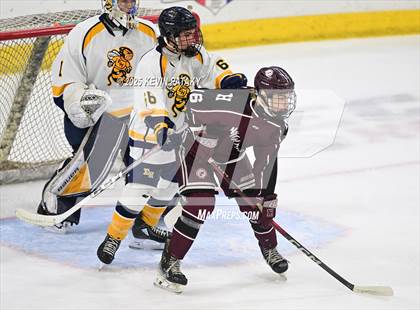 Thumbnail 1 in North Haven vs. East Haven (CIAC DII Semifinal) photogallery.