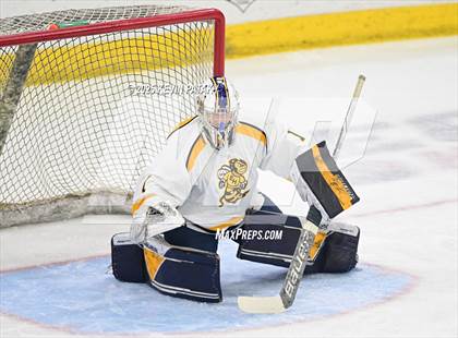 Thumbnail 2 in North Haven vs. East Haven (CIAC DII Semifinal) photogallery.