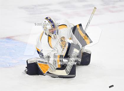 Thumbnail 2 in North Haven vs. East Haven (CIAC DII Semifinal) photogallery.