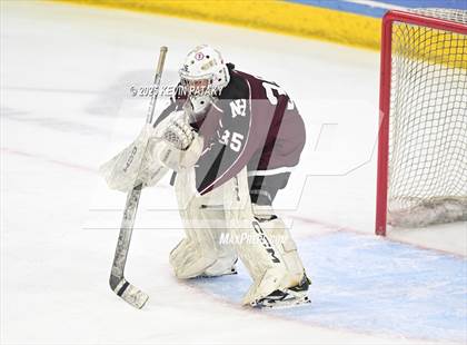 Thumbnail 1 in North Haven vs. East Haven (CIAC DII Semifinal) photogallery.