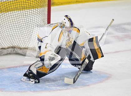Thumbnail 3 in North Haven vs. East Haven (CIAC DII Semifinal) photogallery.
