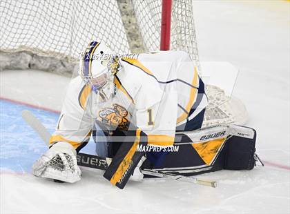 Thumbnail 3 in North Haven vs. East Haven (CIAC DII Semifinal) photogallery.