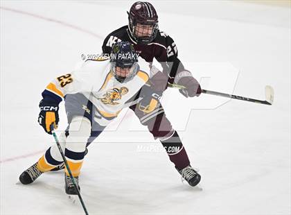 Thumbnail 3 in North Haven vs. East Haven (CIAC DII Semifinal) photogallery.