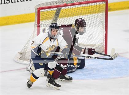 Thumbnail 2 in North Haven vs. East Haven (CIAC DII Semifinal) photogallery.