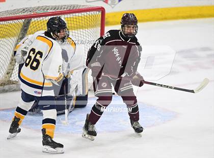Thumbnail 2 in North Haven vs. East Haven (CIAC DII Semifinal) photogallery.