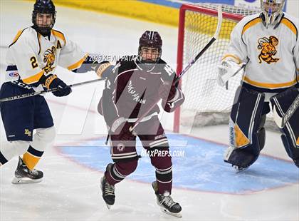 Thumbnail 1 in North Haven vs. East Haven (CIAC DII Semifinal) photogallery.
