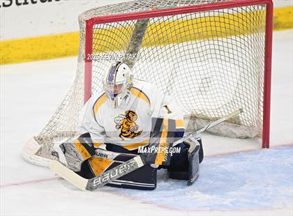 Thumbnail 2 in North Haven vs. East Haven (CIAC DII Semifinal) photogallery.