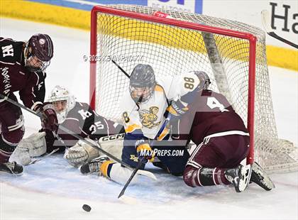Thumbnail 2 in North Haven vs. East Haven (CIAC DII Semifinal) photogallery.
