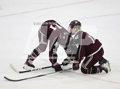 Thumbnail 2 in North Haven vs. East Haven (CIAC DII Semifinal) photogallery.