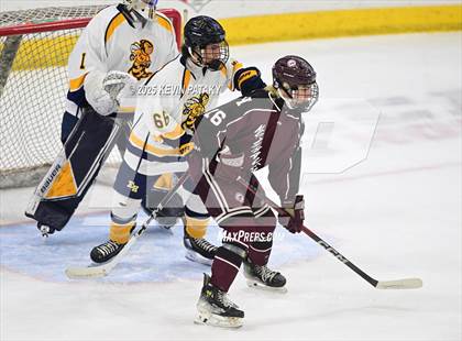 Thumbnail 2 in North Haven vs. East Haven (CIAC DII Semifinal) photogallery.