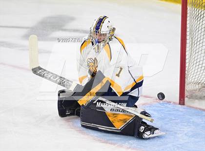 Thumbnail 3 in North Haven vs. East Haven (CIAC DII Semifinal) photogallery.
