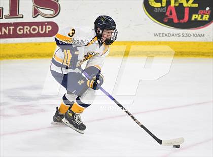 Thumbnail 2 in North Haven vs. East Haven (CIAC DII Semifinal) photogallery.