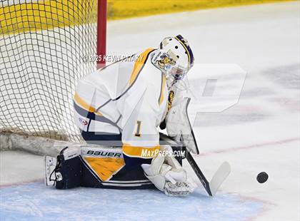 Thumbnail 1 in North Haven vs. East Haven (CIAC DII Semifinal) photogallery.