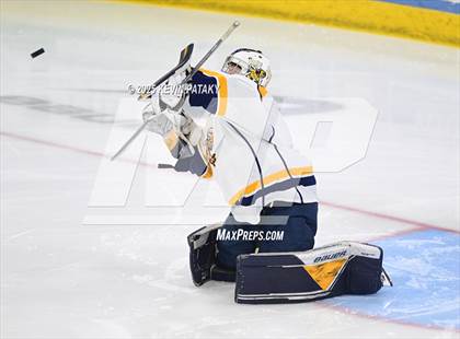 Thumbnail 1 in North Haven vs. East Haven (CIAC DII Semifinal) photogallery.