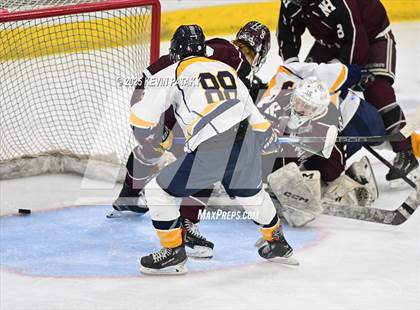 Thumbnail 2 in North Haven vs. East Haven (CIAC DII Semifinal) photogallery.