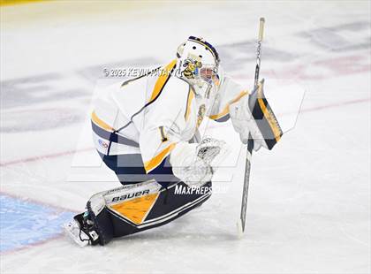 Thumbnail 1 in North Haven vs. East Haven (CIAC DII Semifinal) photogallery.