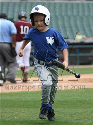 Thumbnail 2 in Texas Class A-AA-AAA All-Stars Game photogallery.