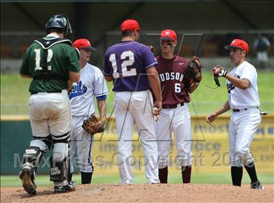 Thumbnail 3 in Texas Class A-AA-AAA All-Stars Game photogallery.