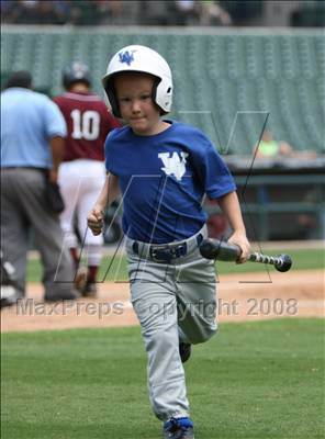 Thumbnail 3 in Texas Class A-AA-AAA All-Stars Game photogallery.