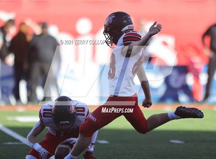 Thumbnail 2 in Weber vs. Corner Canyon (UHSAA 6A Semifinal) photogallery.