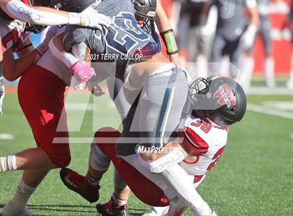 Thumbnail 3 in Weber vs. Corner Canyon (UHSAA 6A Semifinal) photogallery.