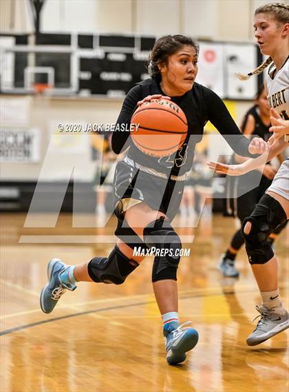 Thumbnail 2 in American Leadership Academy vs. Gilbert Christian photogallery.